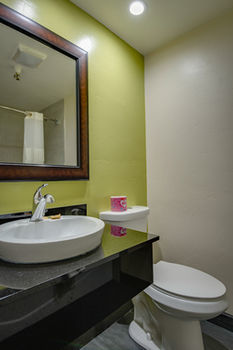 Vagabond Inn Executive - Bakersfield Downtowner ภายนอก รูปภาพ